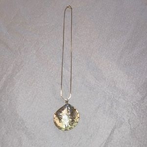 17 1/2 “ Gold Shell Necklace